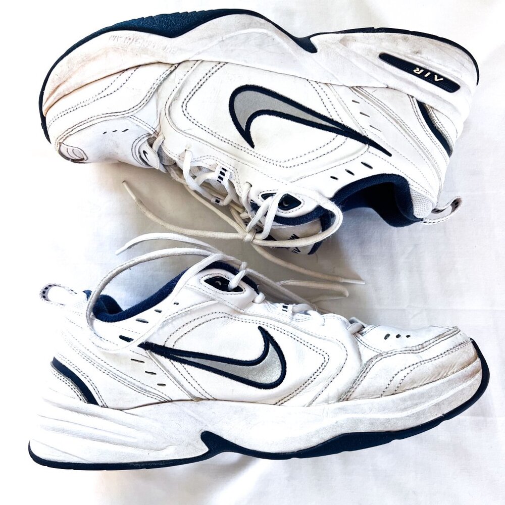Nike Men's Air Monarch IV (White/Silver/Midnight Navy) Training Shoes Size 11 - Picture 3 of 10